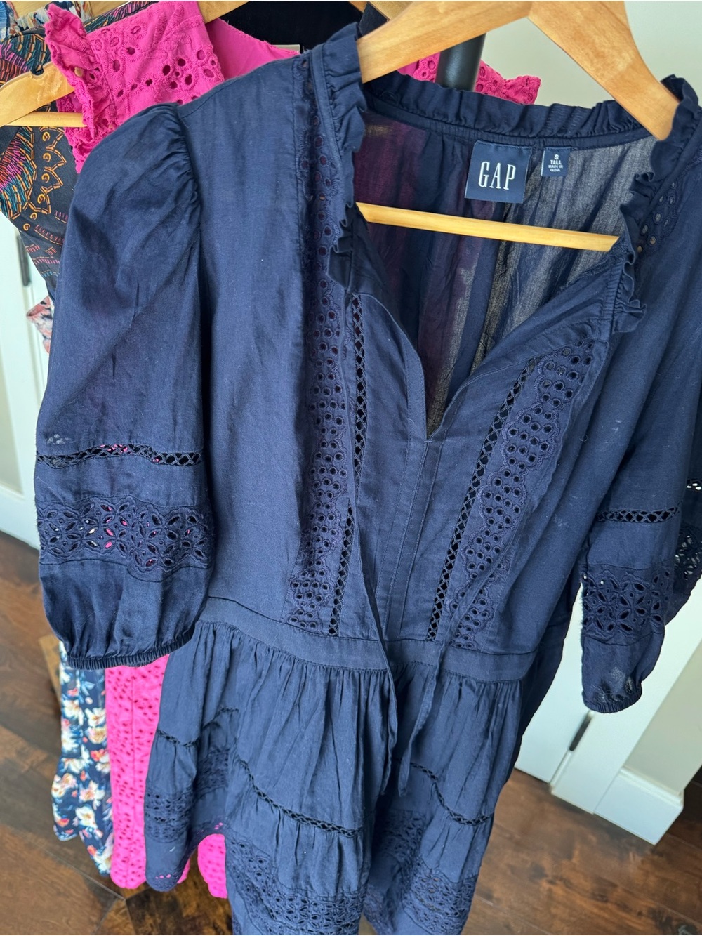 GAP Navy Eyelet Tiered Cotton Knee-Length Dress with Puff Sleeves Small Tall S